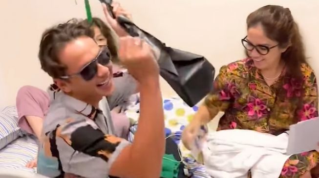 Andhika Pratama ulang tahun. (Youtube/UssyAndhikaOfficial)