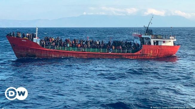 Yunani Tuduh Turki Mendorong Migran ke Perairannya