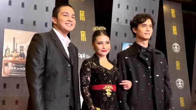 15 Potret Adu Gaya Artis Di Festival Film Indonesia 2021 Pesta Kain Tradisional