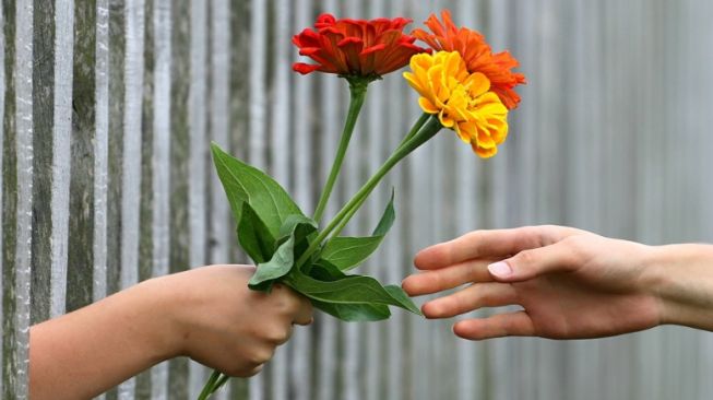 Give and Forget, Prinsip Terpenting dalam Berbuat Kebaikan