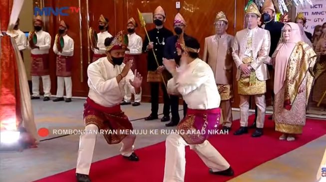 Momen akad nikah Ria Ricis. [Youtube/MNCTV Official]