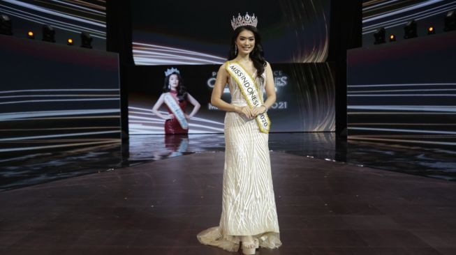 Cerita Miss Indonesia Carla Yules Persiapkan Diri Melenggang di Panggung Miss World 2021