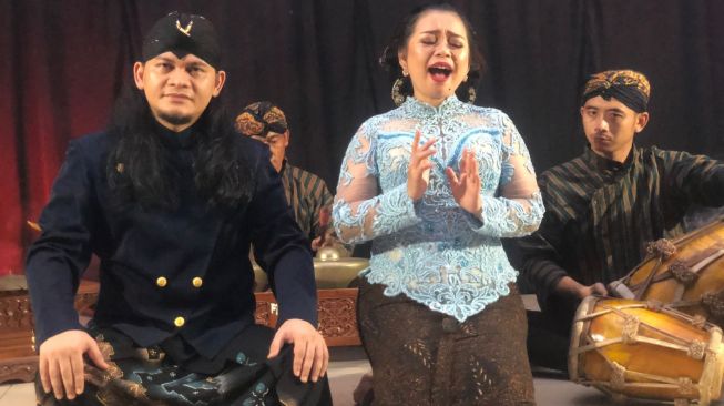 Mbah Mijan dan Sindy Purbawati [dokumentasi pribadi]