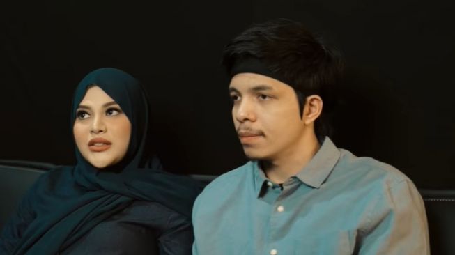 Atta Halilintar dan Aurel Hermansyah damai dengan haters, Savas. (Youtube/AH)