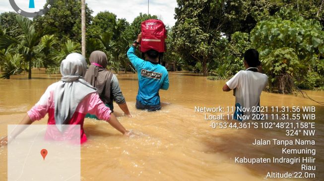 Sejumlah Rumah Warga Desa Kemuning Muda Terendam Banjir