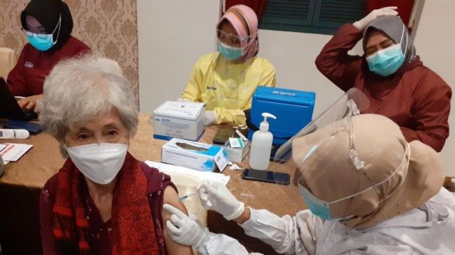 Dinas Kesehatan Sebut Vaksinasi Covid-19 untuk Lansia di Batam Masih Terkendala Penolakan