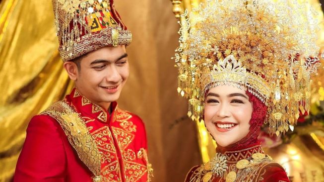 6 Artis Menikah Pakai Adat Palembang, dari Putri Titian Sampai Ria Ricis