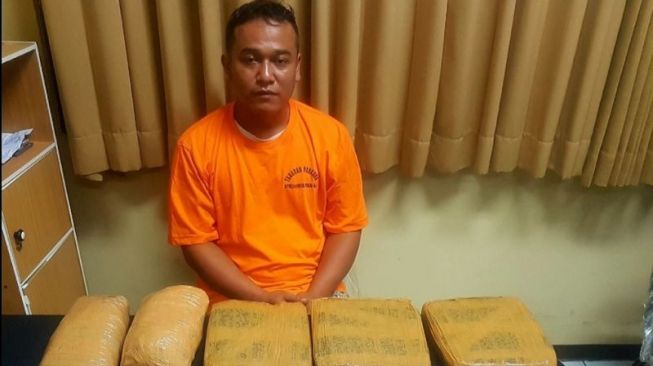 Ganja 5,4 Kilogram Dikendalikan dari Seseorang di Lapas Kerobokan Bali