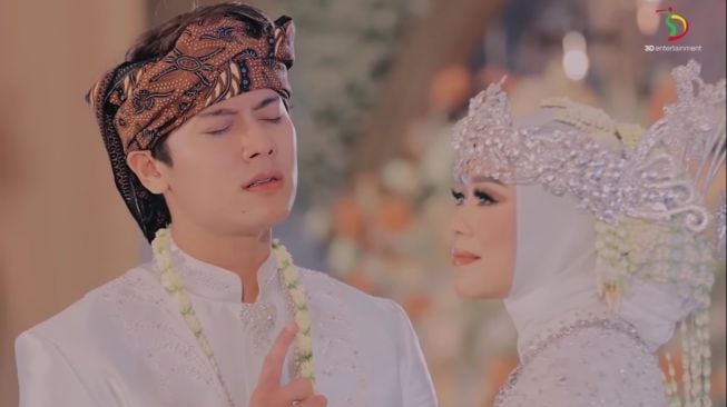 Artis Rilis Lagu Saat Nikah (YouTube/3D Entertainment)