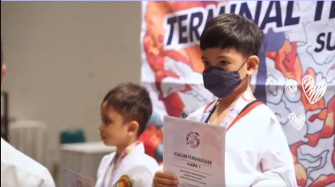 Jan Ethes ikut lomba taekwondo. [Instagram/janethesdotcom]