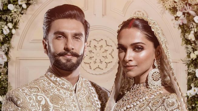 Potret Mesra Deepika Padukone dan Ranveer Singh. [Instagram/@ranveersingh]