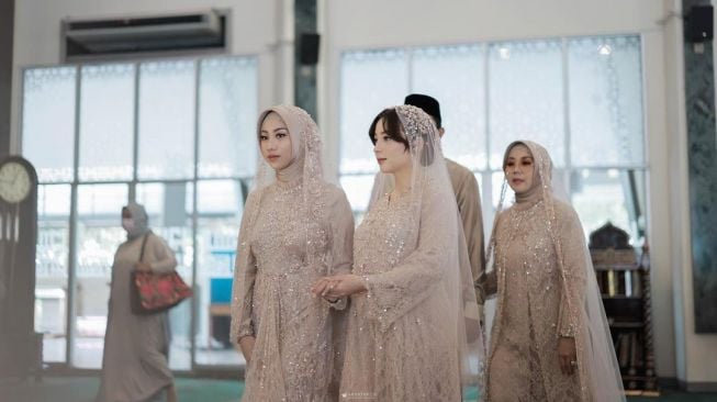 Nikita Willy di pengajian jelang nikah adik. [Instagram/nikitawillyofficial94]