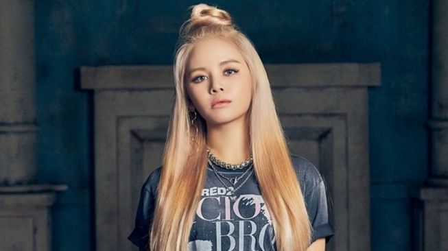 Sorn eks CLC (Allkpop.com)