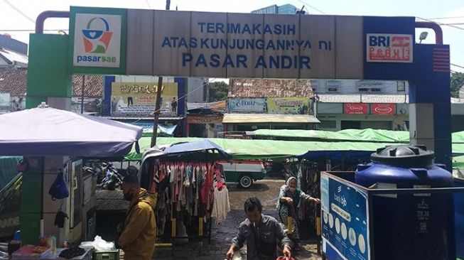 Pedagang Pasar Andir Kesal Jaringan Listrik Diputus Tanpa Pemberitahuan