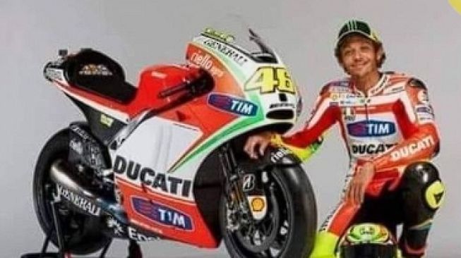 CEK FAKTA: Benarkah Valentino Rossi Sindir Unboxing Ducati 'Dana Bansos Aja Dicolong'?