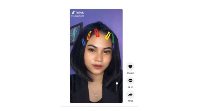 Perempuan ini mirip Vanessa Angel. [TikTok]