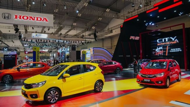 Honda Brio dipamerkan di GIIAS 2021, masuk range harga mobil kisaran Rp 240 juta. Sebagai ilustrasi [Antara]