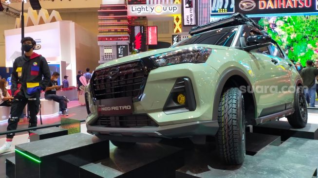 Penampilan SUV konsep modifikasi Daihatsu Rocky Neo Retro di GIIAS 2021 [Suara.com/CNR ukirsari].