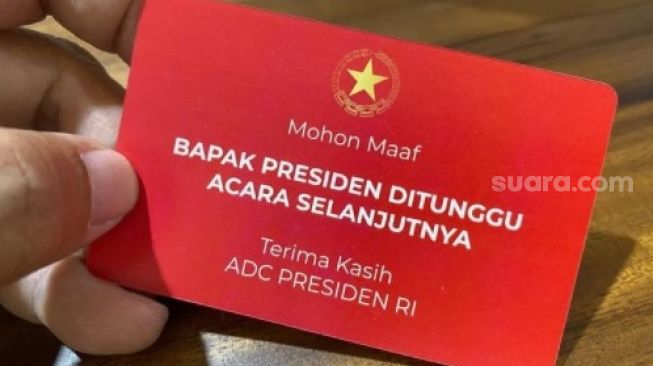 Kelamaan Bicara Dengan Presiden Jokowi, Anda Akan Dapat Kartu Merah Ini