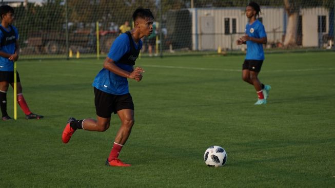 Penggawa Timnas U-18 Tak Masalah Kembali Diajarkan Cara Passing