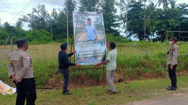 Spanduk Kampanye Cakades di Bintan Dicopot Masuki Masa Tenang