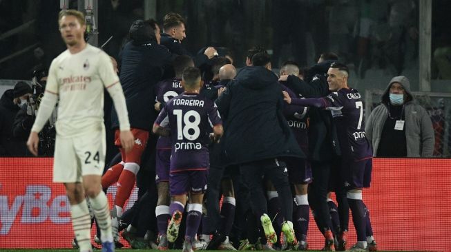 Drama Tujuh Gol Di Artemio Franchi, Milan Dikalahkan Fiorentina 4-3