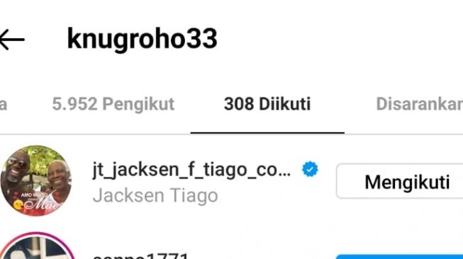 Pelatih Jacksen F Tiago dan bos Persis Solo Kevin Nugroho saling follow akun Instagram. [tangkapan layar Instagram]