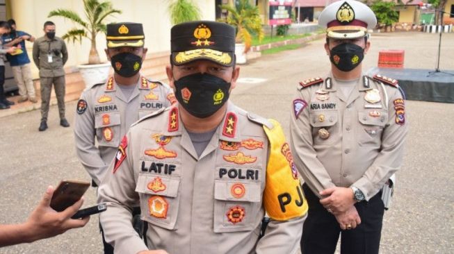 Waduh! Terbukti Asusila Dan Hamili Perempuan, Pecatan Polisi Gugat Kapolda NTT Ke PTUN