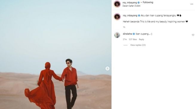 Pemotretan Dinda Hauw dan Rey Mbayang di gurun pasir (instagram.com)