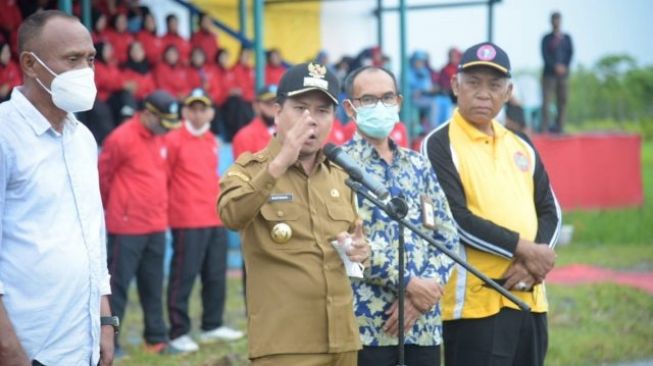 Tahun 2022, Bupati Sambas Pastikan Gaji Guru Tak Telat Lagi