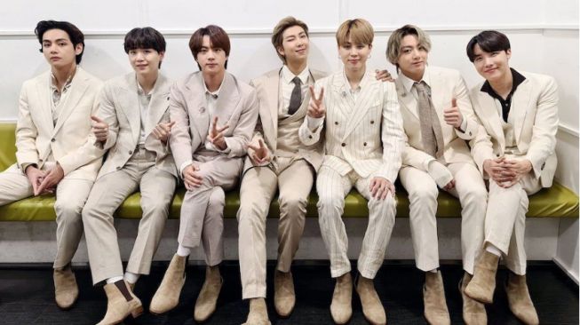 Setelah Boyong 3 Piala AMA 2021, BTS Masuk Nominasi Grammy Awards 2022!