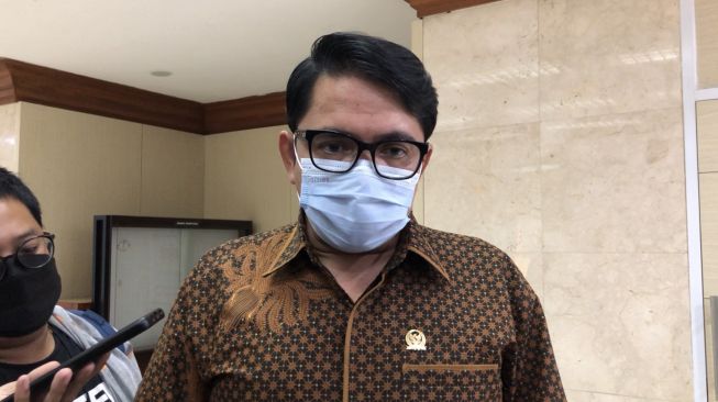 Arteria Dahlan dipanggil Polres Soekarno Hatta terkait keributan dengan wanita mengaku anak jenderal. (Suara.com/Novian)