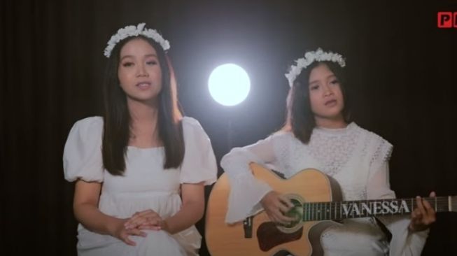 Adik Vanessa Angel, Mayang dan Chika [YouTube/Musik Proaktif]