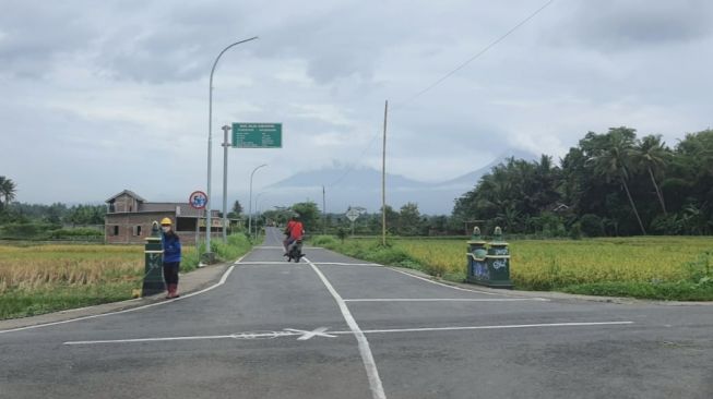 Rawan Kecelakaan Akibat Minim Penerangan, Sleman Pasang 10 Titik PJU di Ruas Jalan Ini