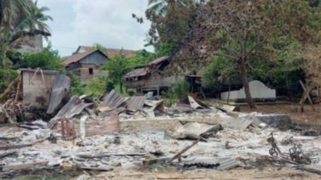 8 Orang Pembakar Rumah Warga Buton Ditangkap