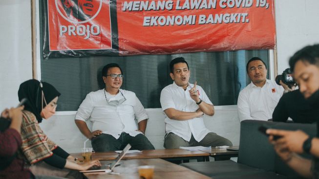 Soal Capres 2024, Projo Tunggu Titah Jokowi: Puan Komplet, Ganjar Keren dan Marketable