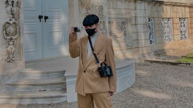5 Inspirasi Outfit Bro Jabro, Content Creator yang Naik Daun