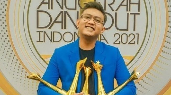 Ini Pemenang Anugerah Dangdut Indonesia 2021, Denny Caknan Borong Piala