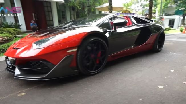 Lamborghini Aventador milik Raffi Ahmad usai direstorasi (Youtube)