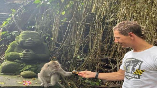 Pebalap yang Mandi Air Hujan di Mandalika Ternyata Habiskan Waktu di Bali Seusai WSBK