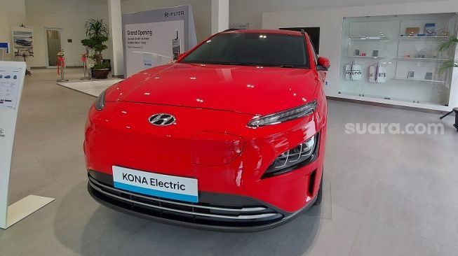 Hyundai Kona Electric di diler Hyundai Andalan Bogor [Suara.com/Manuel Jeghesta Nainggolan].