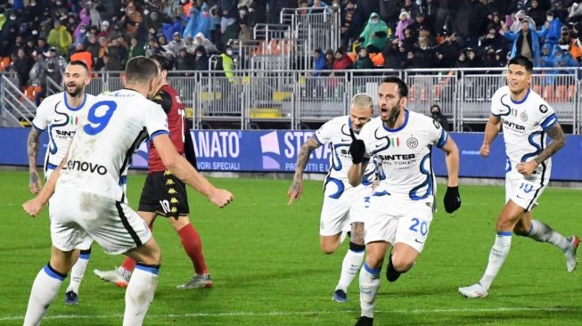 Kalahkan Venezia 2-0, Inter Milan Pepet Napoli Di Puncak Serie A