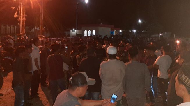 Hendak Geruduk Polsek Tanjung Bintang, Massa dari Lampung Timur Diadang Polisi