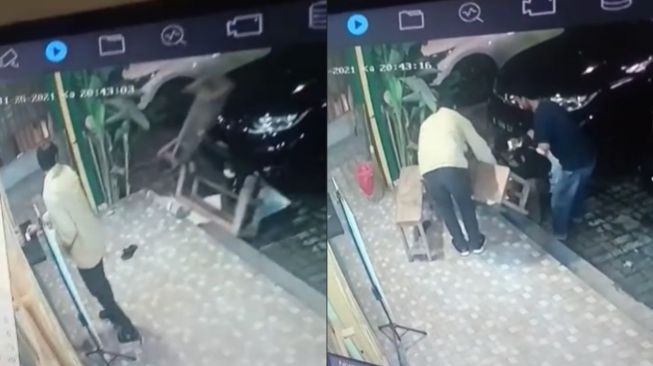 Terekam CCTV, Pria Ini Alami Musibah Tak Terduga Saat Duduk Santai Tunggu Pesanan (TikTok)