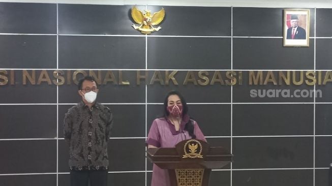 Psikolog, Zoya Amirin, ahli yang dilibatkan Komnas HAM terkait kasus pelecehan pegawai KPI, MS. (Suara.com/ Yaumal)