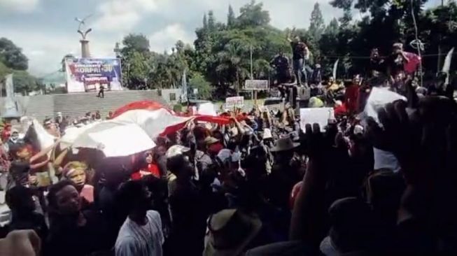 Ke Mana Perginya Anggaran Perbaikan Irigasi Ciramajaya?