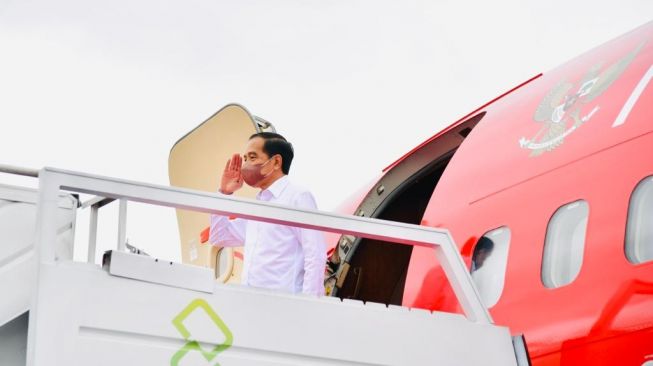Terbang Ke Jawa Timur, Jokowi Akan Resmikan Dua Bendungan Dan Tanam Padi