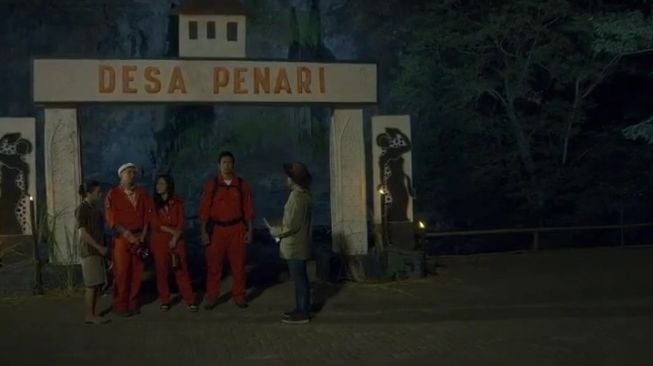 Ghostbuser: Ketika Manusia dan Hantu Bekerja Sama untuk Mengusir Hantu