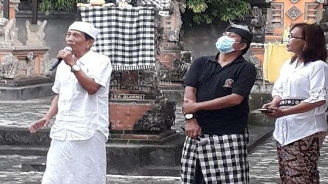 Persembahyangan Pasemetonan Buleleng Lombok Digelar di Mataram
