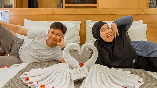 Penampilan Terbaru Mumuk Gomez Berhijab. (Instagram/@mumukgomez) 